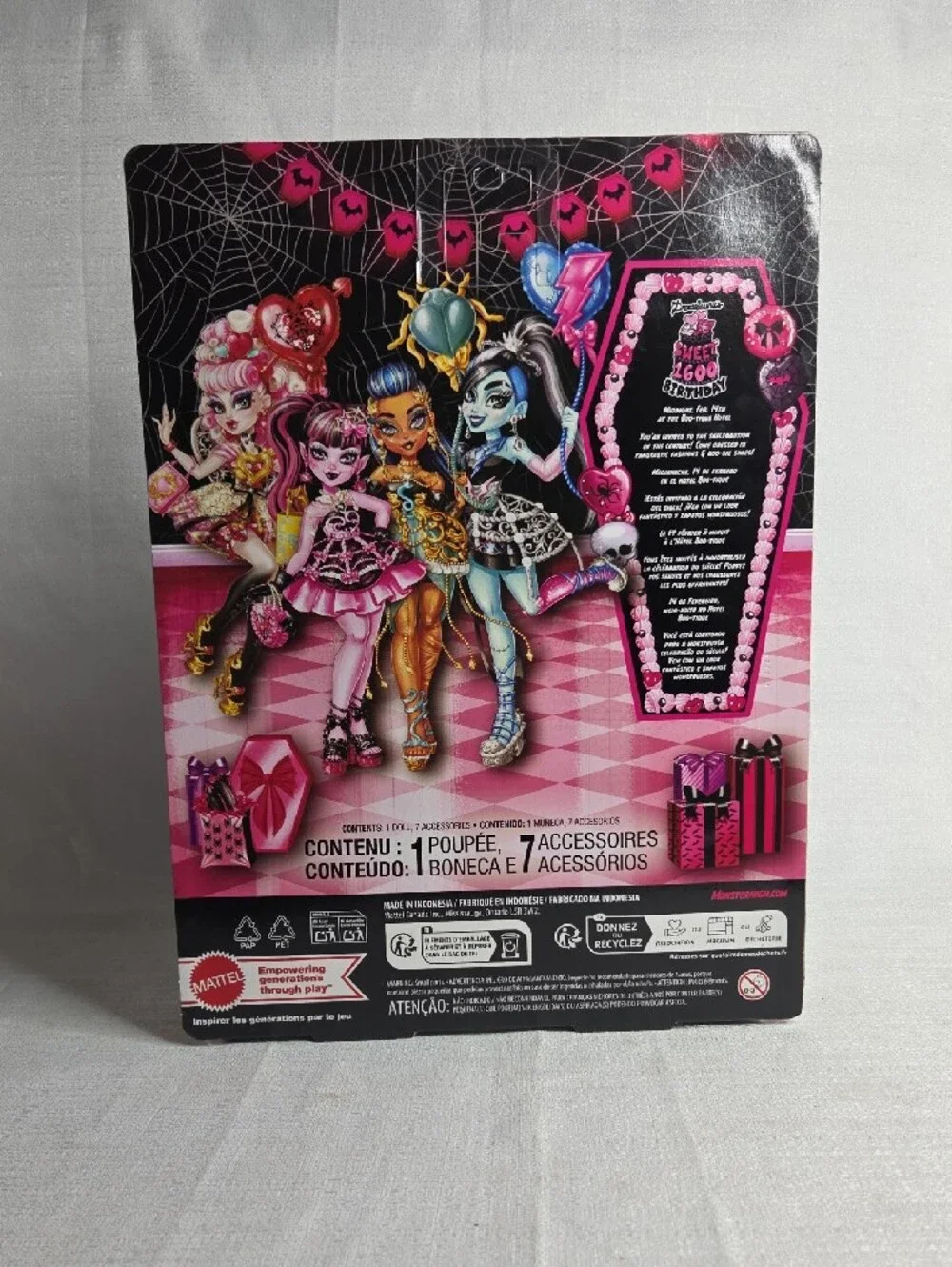 Mattel Draclaura's Scary Sweet Birthday Fashion Doll With 7 Accessoires